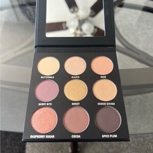 Kylie Cosmetics Sorta Sweet Palette